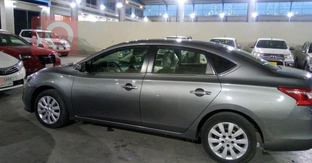 نیسان سێنترا